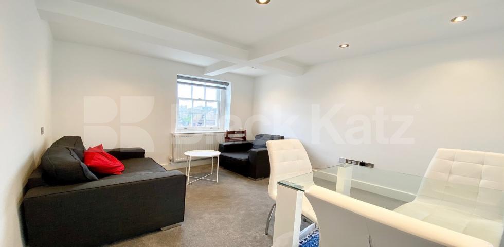 			NEWLY RENOVATED, 2 Bedroom, 1 bath, 1 reception Apartment			 Cloudesley Road N1, Angel